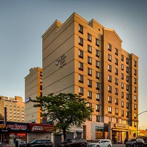 Western Plaza 3*, New York United States