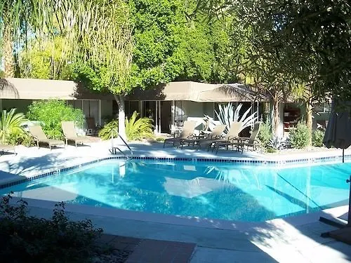 Avance Hotel Palm Springs